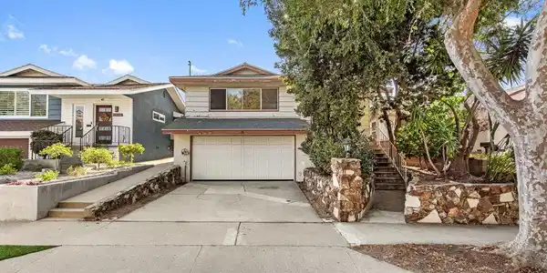 12637 Manor Drive