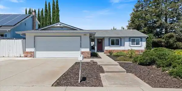 1001 Brighton Court