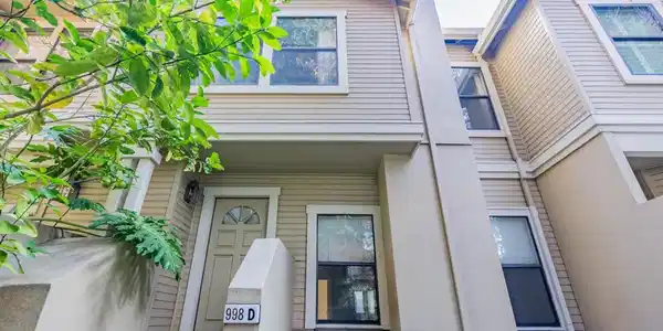 998 La Mesa Terrace