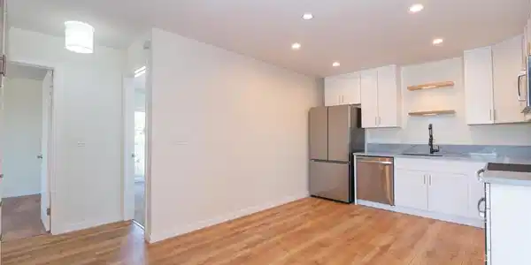 3030 Suncrest Dr.