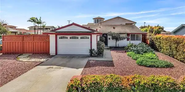 1454 Greycourt