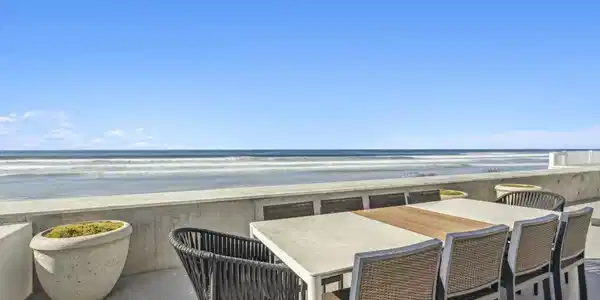 1716 Ocean Front