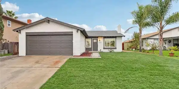 4560 Calle Del Palo