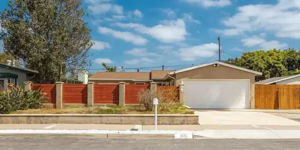870 Darrell St