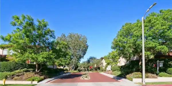 5921 Armaga Spring