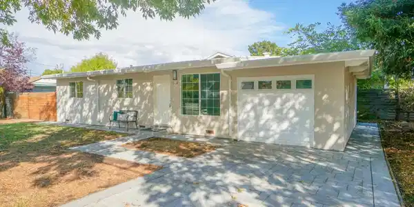 1304 Modoc Avenue