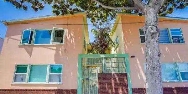 219 Esperanza Ave #7