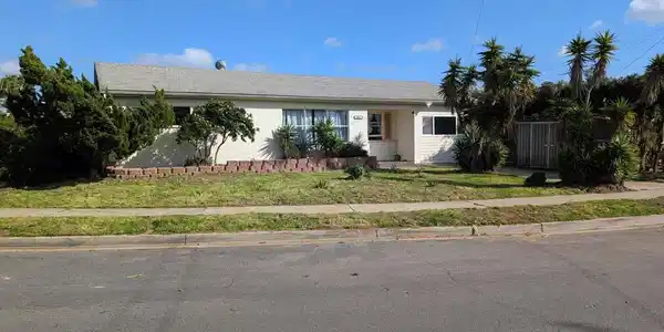 3861 Hiawatha Way