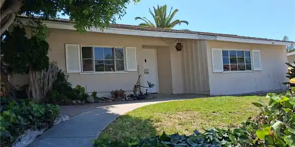 221 W Paseo De Cristobal