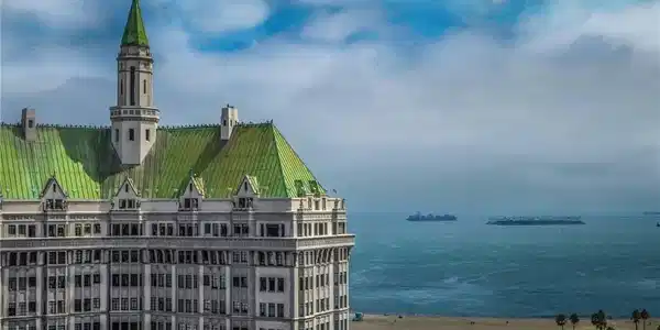 800 E Ocean