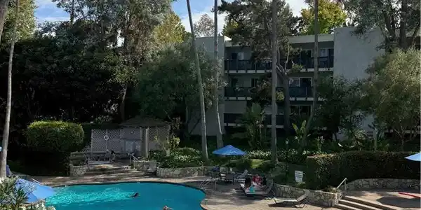3605 W Hidden Lane