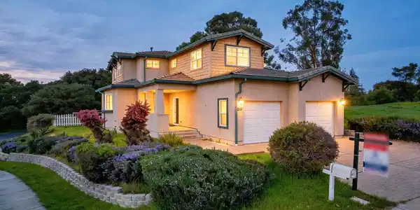 213 N Rancho Pl