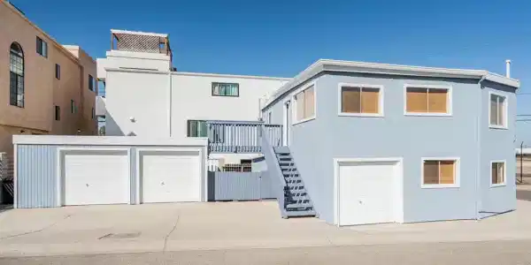 387 389 Highland Drive