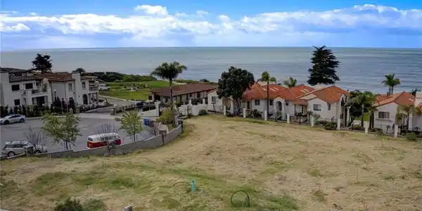 200 Ebb Tide Court