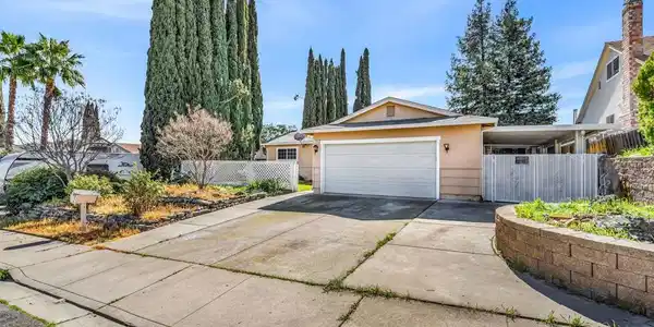 3321 Fraser Rd