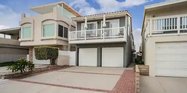109 La Granada Street