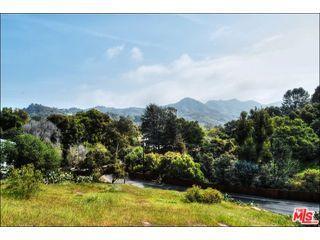 919 Fernwood