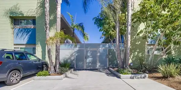 3907 Georgia St
