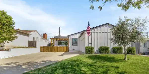 5433 W 140th Street