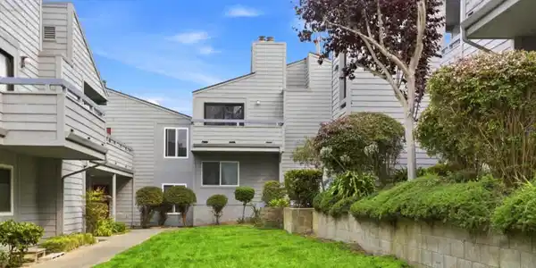 3095 Marina Drive