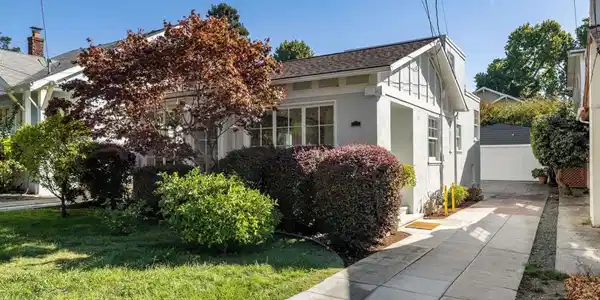 3828 Glen Park Rd