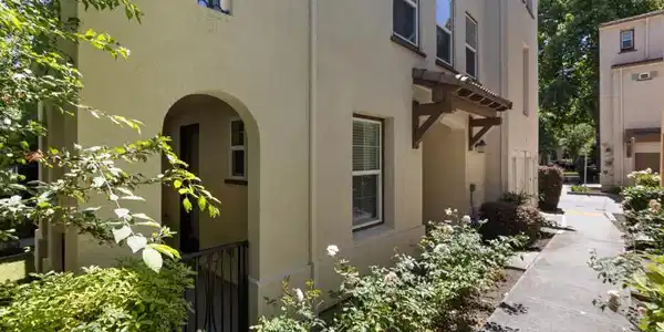 211 Okeefe Way