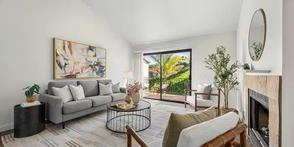 3150 Avenida Alcor
