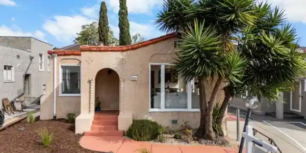 6100 Majestic Ave