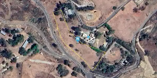 2896 Rambla Pacifico Street