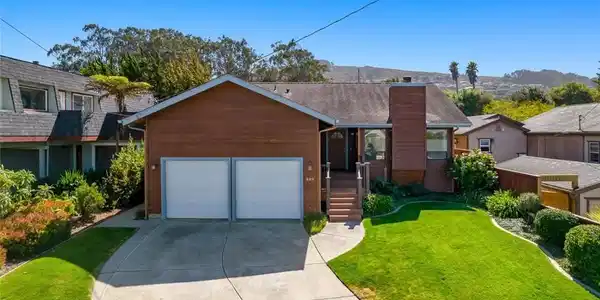 449 Mar Vista Drive