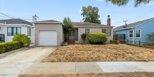 933 Larkspur Drive