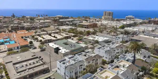 7718 Ivanhoe