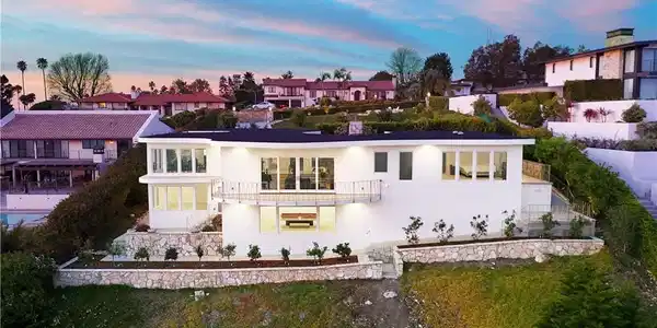 43 Oceanaire Drive
