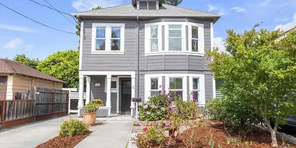 1811 8th St.