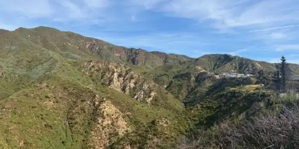 18349 Clifftop Way