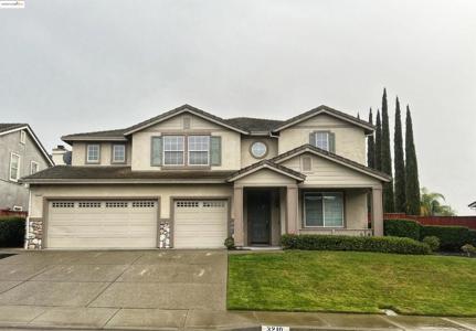 3210 Bear Ridge Way