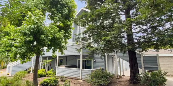 41 Grandview Street