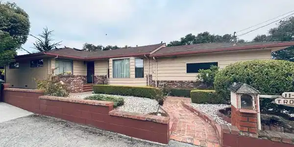 11 Ivy Street