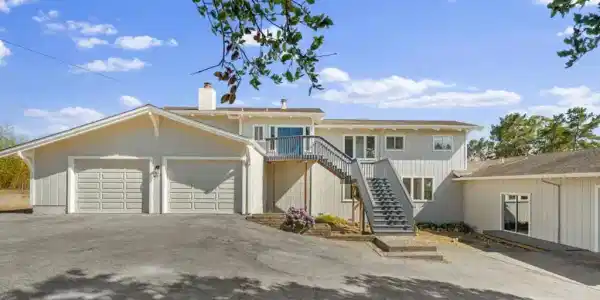 475 Fiesta Court