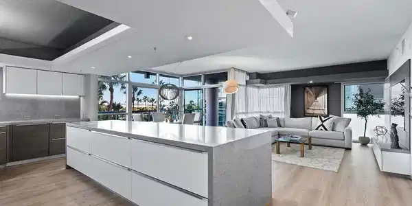 13700 Marina Pointe Drive
