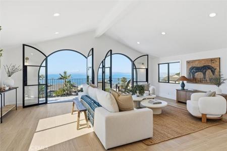 406 Via Mesa Grande