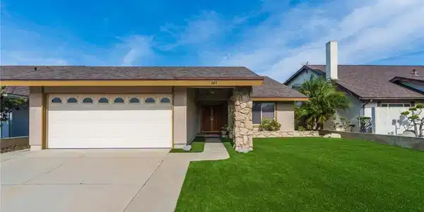 949 Fernrest Drive