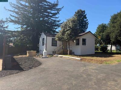 451 Maple Ave