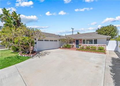 5541 Tangiers Dr