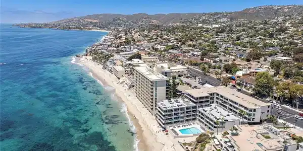 1585 S Coast