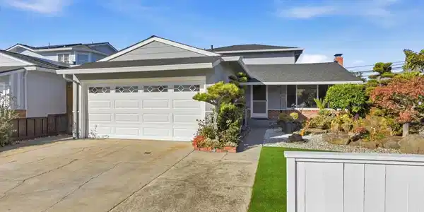 1079 Annapolis Drive