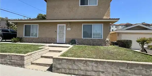 3246 Locust Avenue