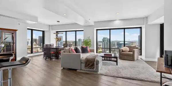 200 Harbor