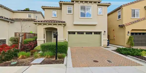 121 Mountaintop Avenue