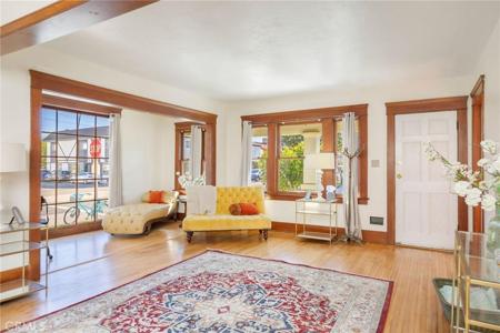 1005 Roswell Avenue